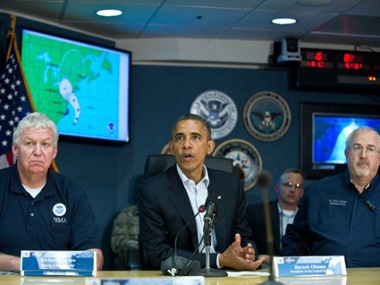 Ông Obama được khen khi ứng phó với siêu bão Sandy Ông Obama được khen khi ứng phó với siêu bão Sandy