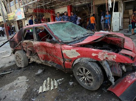 Iraq: Đánh bom và xả súng liên tục, 50 người thương vong Iraq: Đánh bom và xả súng liên tục, 50 người thương vong