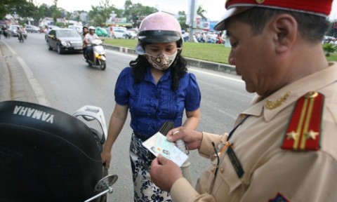 Chưa xử phạt xe không chính chủ Chưa xử phạt xe không chính chủ