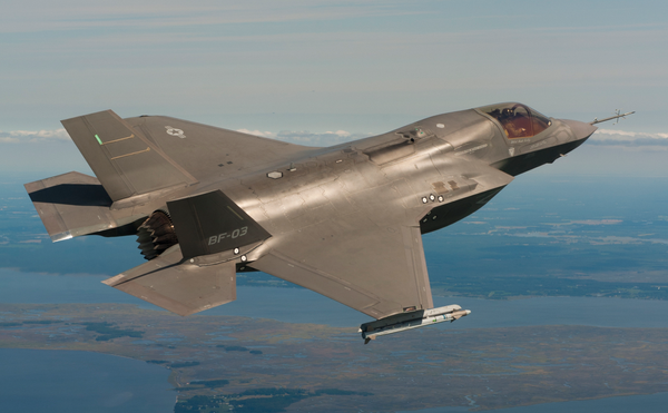 Mỹ thử nghiệm tên lửa AIM-9X Sidewinder trên F-35B Mỹ thử nghiệm tên lửa AIM-9X Sidewinder trên F-35B