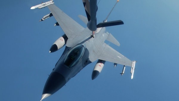 ‘Chim cắt’ F-16 Mỹ mất tích ngoài khơi Italia ‘Chim cắt’ F-16 Mỹ mất tích ngoài khơi Italia
