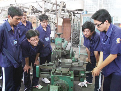 Nhiều điểm mới trong đào tạo tài năng Nhiều điểm mới trong đào tạo tài năng