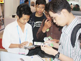 Chạy đua kinh doanh sách điện tử Chạy đua kinh doanh sách điện tử