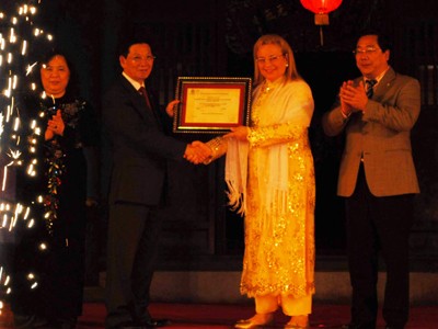 Văn Miếu - Quốc Tử Giám đón bằng Di sản tư liệu Thế giới Văn Miếu - Quốc Tử Giám đón bằng Di sản tư liệu Thế giới