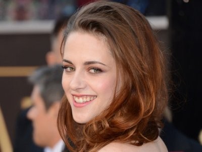 Kristen Stewart: Giàu có, nổi tiếng vẫn muốn đi học Kristen Stewart: Giàu có, nổi tiếng vẫn muốn đi học