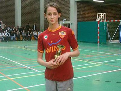 Ngôi sao trẻ Adnan Januzaj của M.U và cuộc đời kỳ lạ Ngôi sao trẻ Adnan Januzaj của M.U và cuộc đời kỳ lạ
