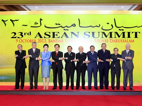 Quyết tâm xây dựng Cộng đồng ASEAN trên cả 3 trụ cột Quyết tâm xây dựng Cộng đồng ASEAN trên cả 3 trụ cột