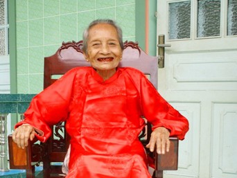 Cụ già Sài Gòn sống thọ nhất Việt Nam Cụ già Sài Gòn sống thọ nhất Việt Nam