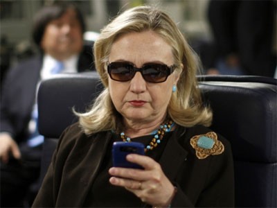 Bà Hillary Clinton nguy cơ bị mù Bà Hillary Clinton nguy cơ bị mù
