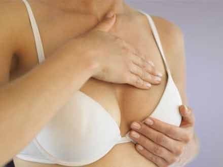 Vòng một càng to càng dễ mắc ung thư vú Vòng một càng to càng dễ mắc ung thư vú