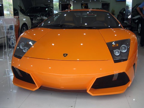 Bí ẩn đại gia 8x sắp phân phối Lamborghini tại VN Bí ẩn đại gia 8x sắp phân phối Lamborghini tại VN
