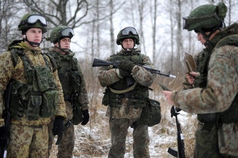 Lính Nga tiếp nhận ‘chiến binh tương lai’ Ratnik Lính Nga tiếp nhận ‘chiến binh tương lai’ Ratnik