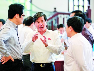 Chính sách sai, chưa ai bị giáng chức! Chính sách sai, chưa ai bị giáng chức!