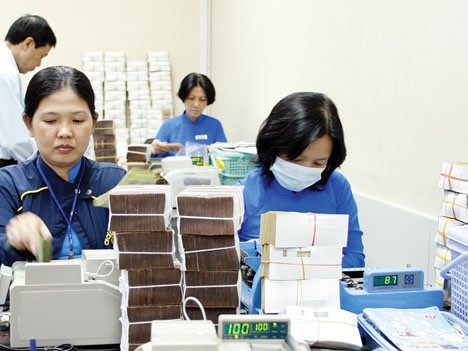 Hạ lãi suất, lẽ nào là chuyện đùa? Hạ lãi suất, lẽ nào là chuyện đùa?