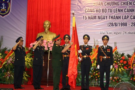 Cảnh sát biển đón nhận Huân chương Chiến công hạng nhất Cảnh sát biển đón nhận Huân chương Chiến công hạng nhất