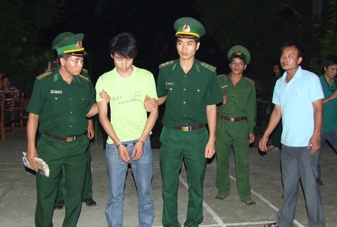 Hung thủ Lê Văn Luyện trốn sang Trung Quốc bằng cách nào? Bàn giao hung thủ Lê Văn Luyện cho Ban chuyên án