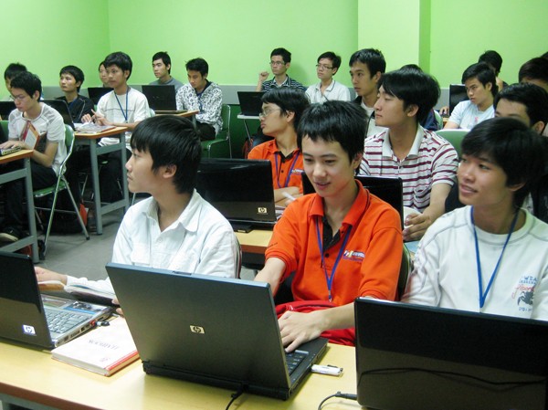 Quỹ Học bổng Tài năng trẻ FPT trị giá hơn một tỷ đồng Quỹ Học bổng Tài năng trẻ FPT trị giá hơn một tỷ đồng