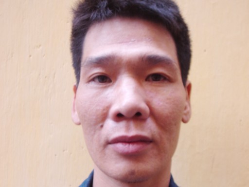 Sờ má mất... vàng Sờ má mất... vàng