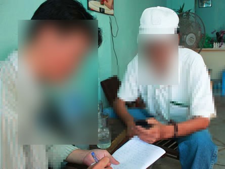 Hé lộ 'đường dây' gạ Việt kiều chuyển siêu xe về nước Hé lộ 'đường dây' gạ Việt kiều chuyển siêu xe về nước