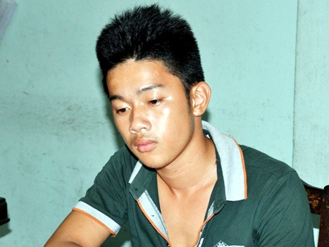 Ép người yêu cũ qua đêm ở nhà hoang Hoàng Quốc Tú tại cơ quan công an