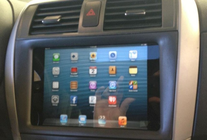 'Độ' xe hơi với... iPad mini 'Độ' xe hơi với... iPad mini