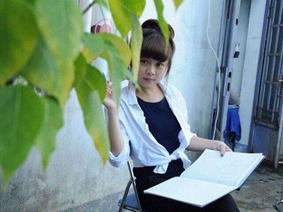 Teen lớp 11 với khuôn mặt như trẻ tiểu học Teen lớp 11 với khuôn mặt như trẻ tiểu học