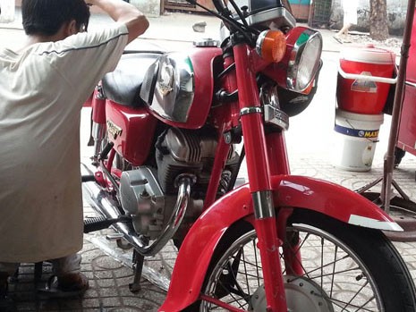 Mốt chơi xe cũ của giới trẻ Sài Gòn Mốt chơi xe cũ của giới trẻ Sài Gòn