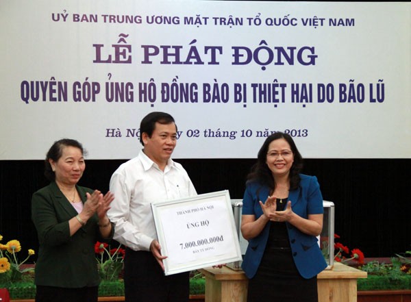 Hơn 28 tỷ ủng hộ đồng bào miền trung Hơn 28 tỷ ủng hộ đồng bào miền trung