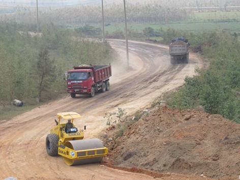 Đón anh hùng về miền cát trắng Đón anh hùng về miền cát trắng