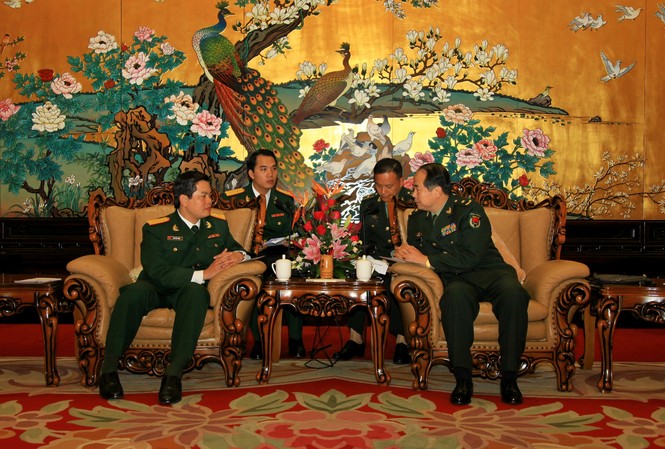 Sĩ quan trẻ Việt Nam - Trung Quốc hội đàm Sĩ quan trẻ Việt Nam - Trung Quốc hội đàm