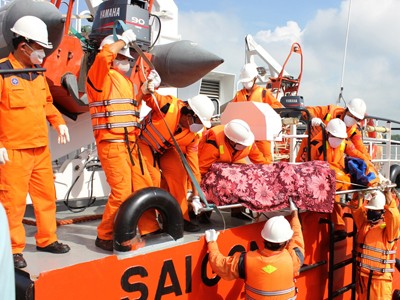 Mổ xẻ nguyên nhân vụ chìm tàu làm 9 người chết Mổ xẻ nguyên nhân vụ chìm tàu làm 9 người chết