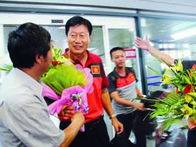 Bóng đá nữ giành thắng lợi, VFF hứa đầu tư Bóng đá nữ giành thắng lợi, VFF hứa đầu tư