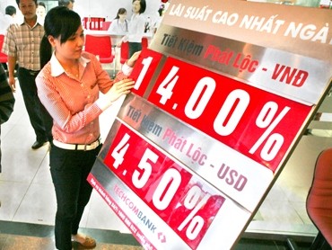Ngân hàng phủ nhận việc hưởng lãi suất 'khủng' Ngân hàng phủ nhận việc hưởng lãi suất 'khủng'