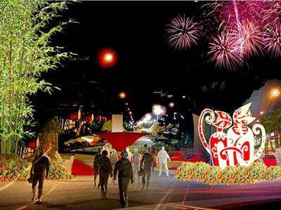 Bất ngờ Đường hoa Nguyễn Huệ Phối cảnh cổng chào Đường hoa Nguyễn Huệ 2011 Ảnh: T.H.V