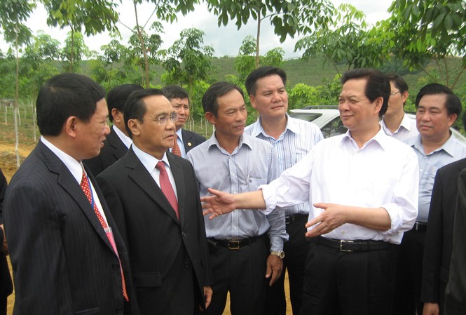 Thủ tướng thăm Dự án phát triển cao su và Sữa TH Thủ tướng thăm Dự án phát triển cao su và Sữa TH