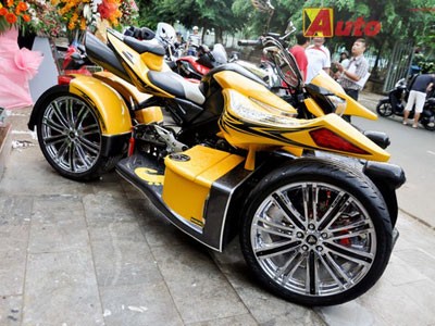 Siêu motor độ 4 bánh B-King tại Sài Gòn Siêu motor độ 4 bánh B-King tại Sài Gòn