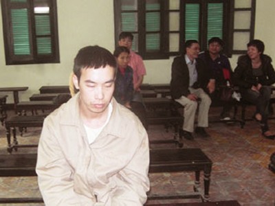 Mẹ bày kế cho con đưa yêu râu xanh sập... 'bẫy tình' Mẹ bày kế cho con đưa yêu râu xanh sập... 'bẫy tình'