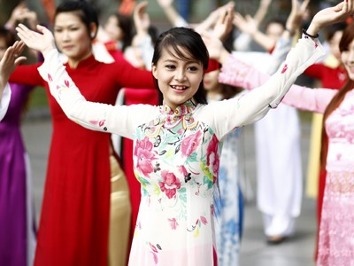 2013 - năm nâng cao hiệu quả công tác giáo dục của Đoàn 2013 - năm nâng cao hiệu quả công tác giáo dục của Đoàn