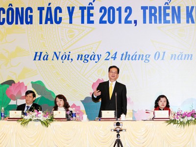 Thủ tướng: Cần đặc biệt quan tâm y tế cơ sở Thủ tướng Nguyễn Tấn Dũng phát biểu chỉ đạo hội nghị Ảnh: TTXVN