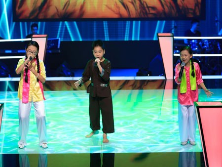 Hiền Thục nức nở, Trấn Thành rưng rưng Hiền Thục nức nở, Trấn Thành rưng rưng