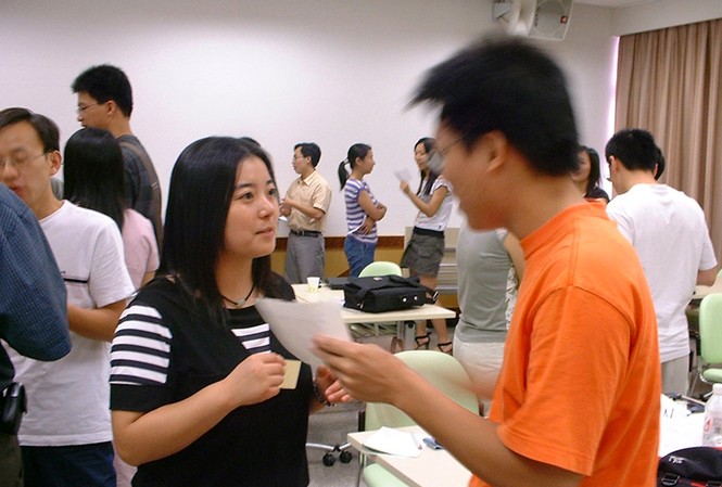 Cấm giáo viên - học trò có quan hệ yêu đương Trong lớp học ở Đài Loan