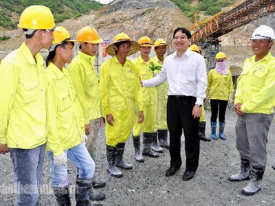 “4 nhất” trên công trình thủy điện Lai Châu “4 nhất” trên công trình thủy điện Lai Châu