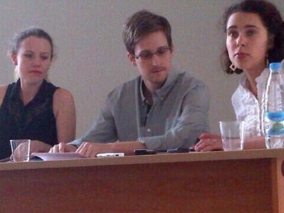 Snowden có thể thuê phi cơ bay thẳng tới Venezuela Snowden có thể thuê phi cơ bay thẳng tới Venezuela