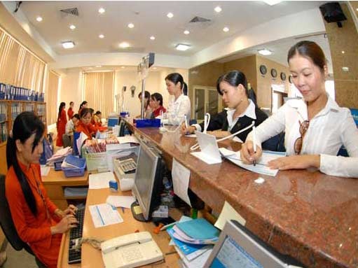Nhiều ngân hàng bị tố huy động vượt trần 14%/năm Nhiều ngân hàng bị tố huy động vượt trần 14%/năm