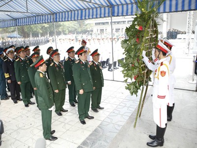 Đoàn Đại biểu Bộ Quốc phòng viếng Đại tướng Đoàn Đại biểu Bộ Quốc phòng viếng Đại tướng