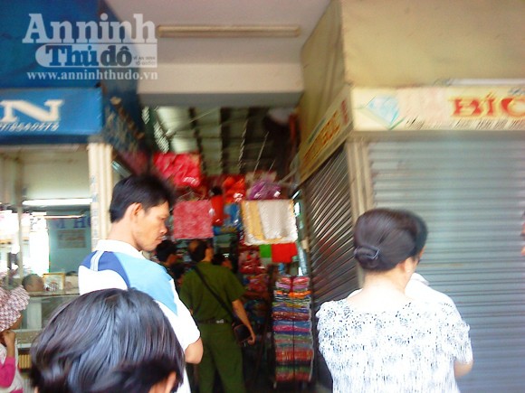 Tiệm vàng Bích Ngọc bị trộm 50 lượng vàng Tiệm vàng Bích Ngọc bị trộm 50 lượng vàng