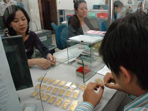 Dừng huy động và cho vay bằng vàng Dừng huy động và cho vay bằng vàng