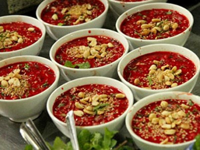 Tiết canh: Ăn mùng 1, đi viện mùng 5, chết mùng 10 Tiết canh: Ăn mùng 1, đi viện mùng 5, chết mùng 10