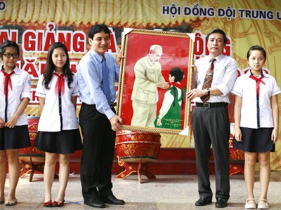 Phát động chủ đề năm học mới Phát động chủ đề năm học mới