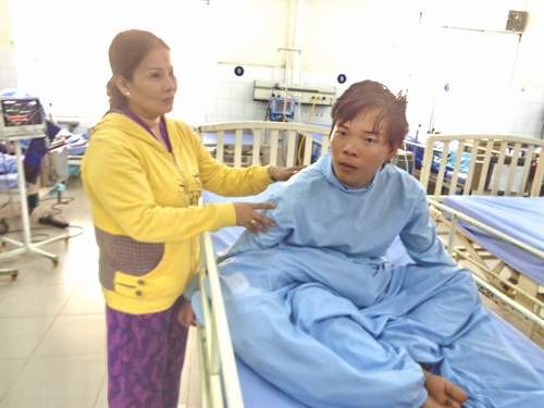 Hôn mê vì ăn lẩu hoa Hôn mê vì ăn lẩu hoa